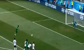 عربستان مقابل مصر یک پنالتی را از دست داد