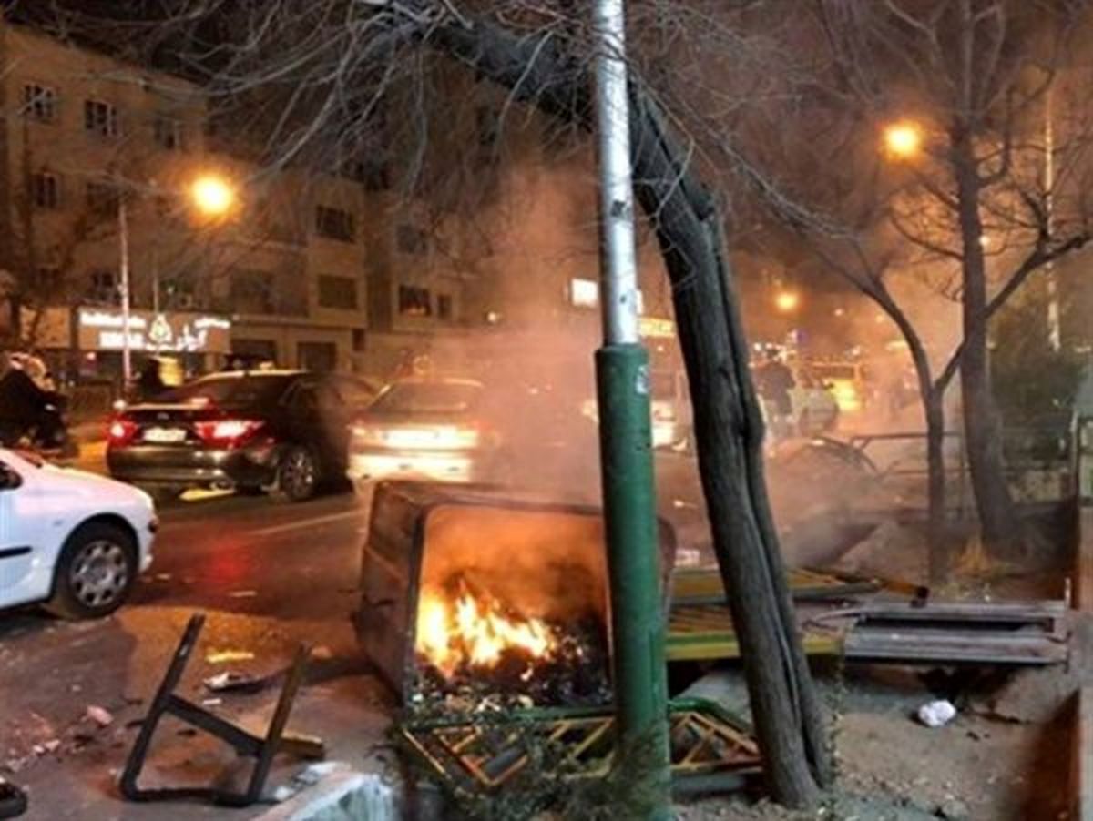 پردهنشینان التهاب چه کسانی هستند؟/ آشنا: خبرهایی در راه است
