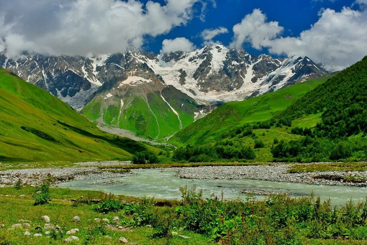 تجربه یک طبیعت فوق العاده در همین نزدیکیِ ایران!