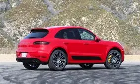 چند نفر در ایران خودروی لوکس دارند؟