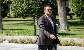 رئیس سازمان اداری و استخدامی: تعدیل یا بی‌شغل کردن افراد در کار ما نیست 
