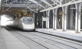 غافلگیری تازه بن‌سلمان؛ زنان راننده قطار حرمین شریفین شدند/ تصاویر