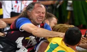 هواداران برزیل و صربستان به جان هم افتادند +تصاویر