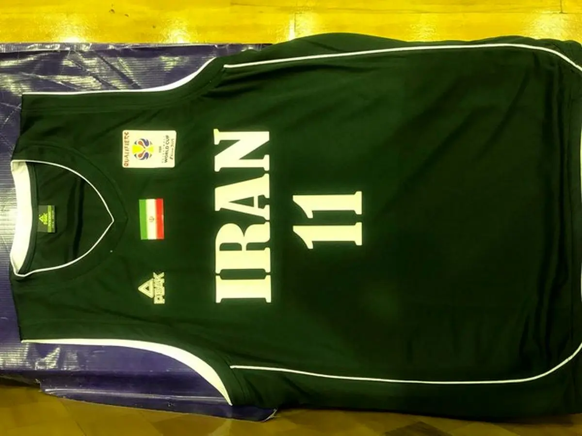 کپی برداری از عراق در لباس تیم ملی