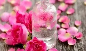 خاصیت شگفت انگیز گلاب برای پوست