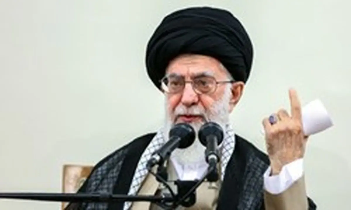 رهبر انقلاب: برنامه دشمن؛ ایجاد شکاف بین نظام و ملت