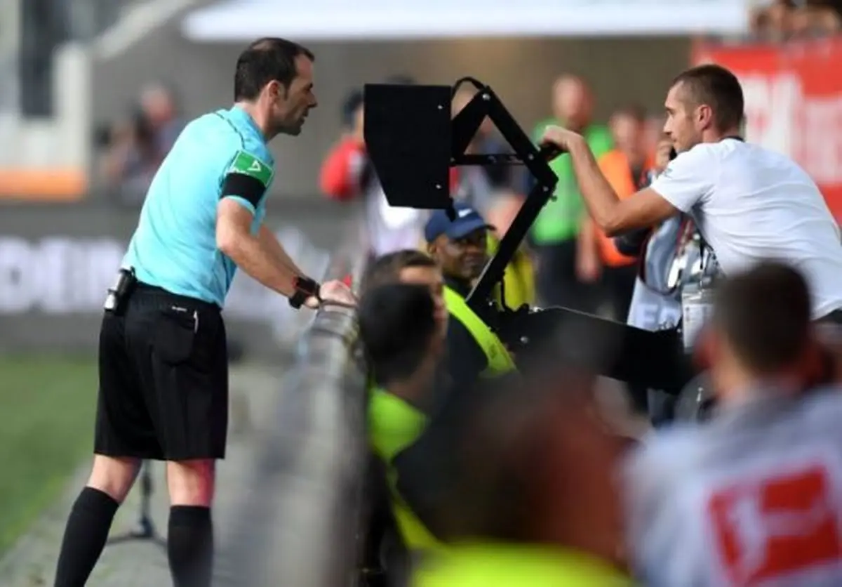 قانونی که داور بازی ایران و پرتغال آن را زیر پا گذاشت/ فیفا مانع اخراج رونالدو؟! + ویدئو