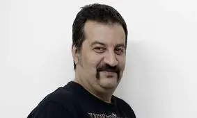 شکایت مهراب قاسم خانی از پیام‌های بازرگانی تلویزیون!