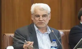هرکسی که به حج می‌رود مستطیع است چرا هزینه سفرش را ما بدهیم؟/ یک فرد عادی مسلماً نمی‌تواند دست به فساد اقتصادی بزند