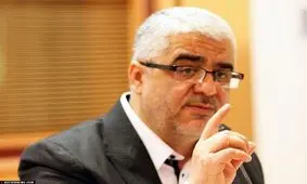 کاش می‌توانستیم رئیس صداوسیما را استیضاح کنیم/ بودجه را به‌نام رسانه ملی می‌گیرد اما کار حزبی می‌کند