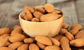 معجزه خوردن بادام در طول روز