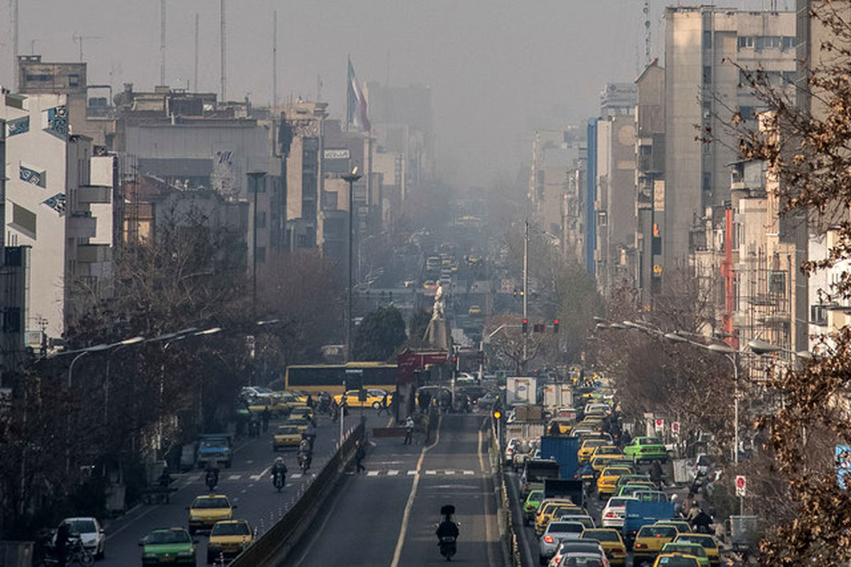 انتقاد شدید مدیرعامل شرکت کنترل کیفیت هوا از تصویب یک مصوبه ضد محیط زیستی در اوج آلودگی هوا