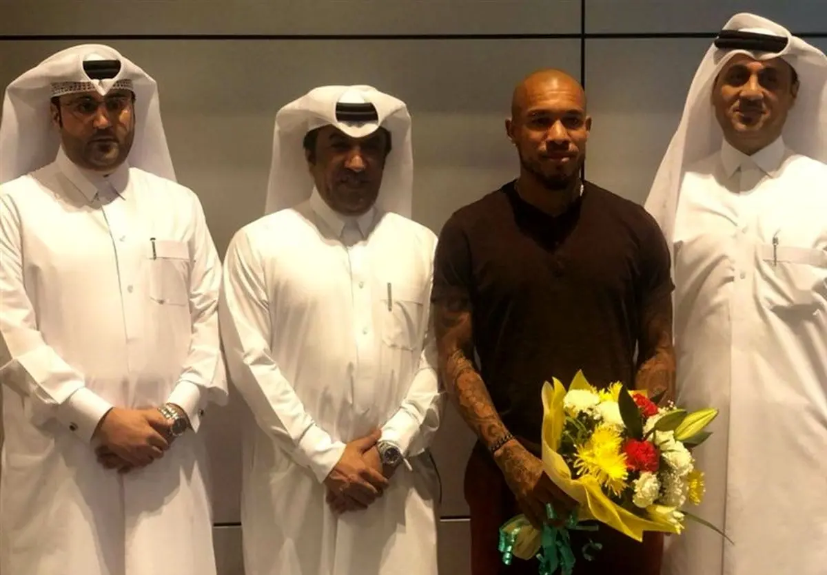 دی‌یونگ لباس الاهلی را به تن کرد