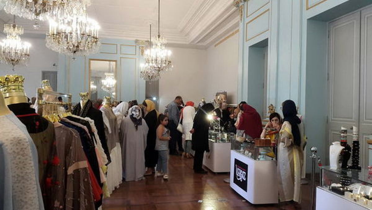 برگزاری شوی لباس در کاخ نیاوران و حاشیههای آن!