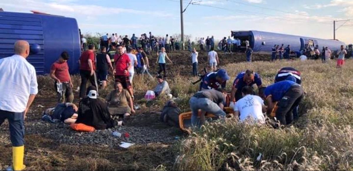 تعداد کشته شدگان واژگونی قطار در ترکیه به 24 نفر رسید