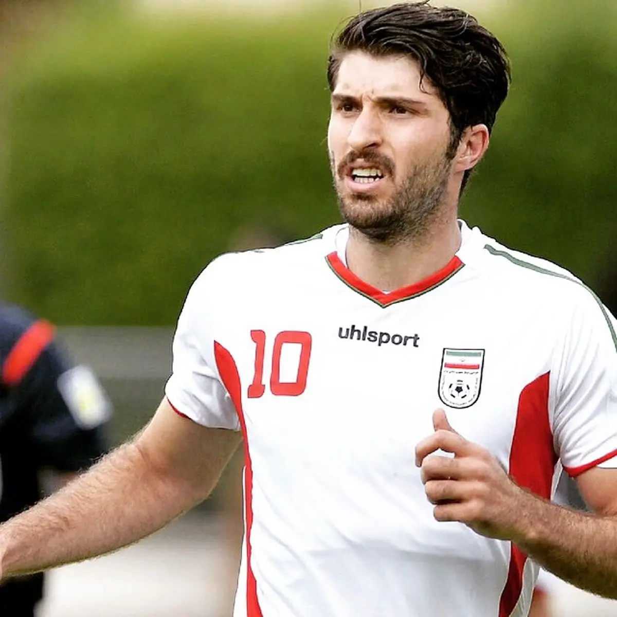 المپیاکو در حال بررسی پیشنهادات انصاری‌فرد از آلمان و هلند