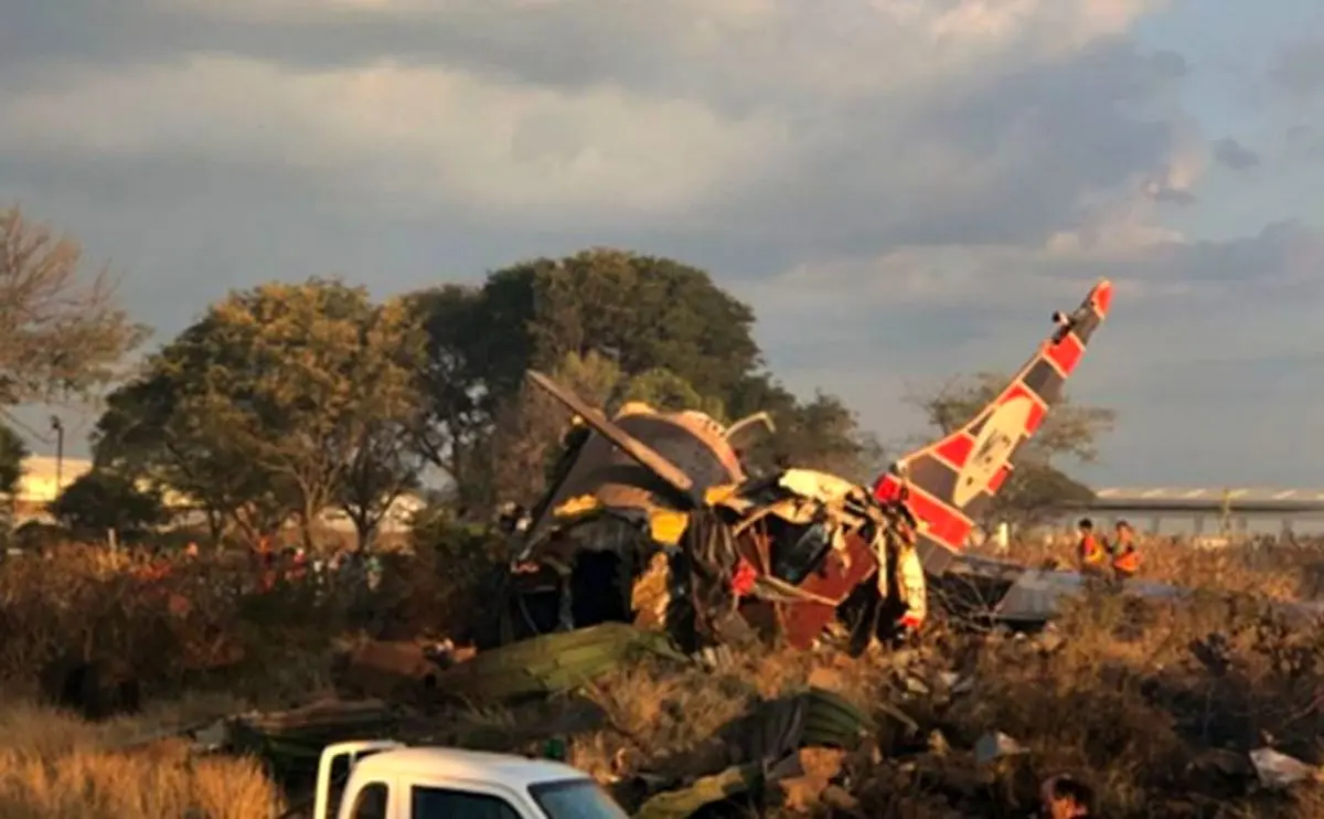 ۲۱ نفر در سانحه سقوط هواپیما در آفریقای جنوبی کشته و زخمی شدند!