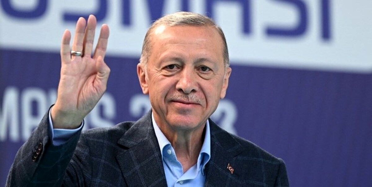 اردوغان از سرخوشی آواز خواند/ خوشحالی طرفداران اردوغان در میدان تکسیم/ ویدئو