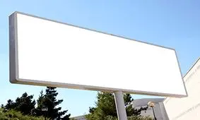 بیلبوردی که سبب اعتراض مردم کاشان شد/ تصویر