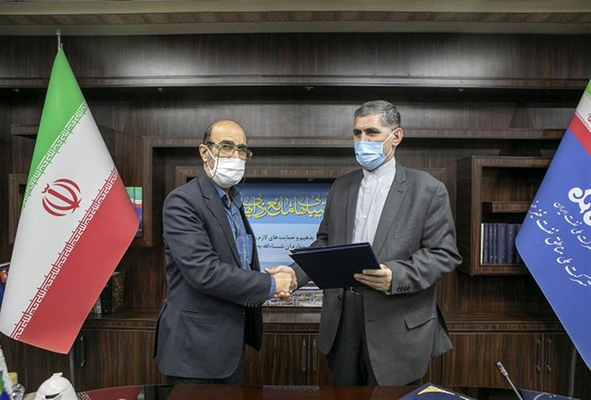 تفاهمنامه توسعه همکاریهای مشترک مناطق نفتخیز جنوب و نفت خزر امضاء شد