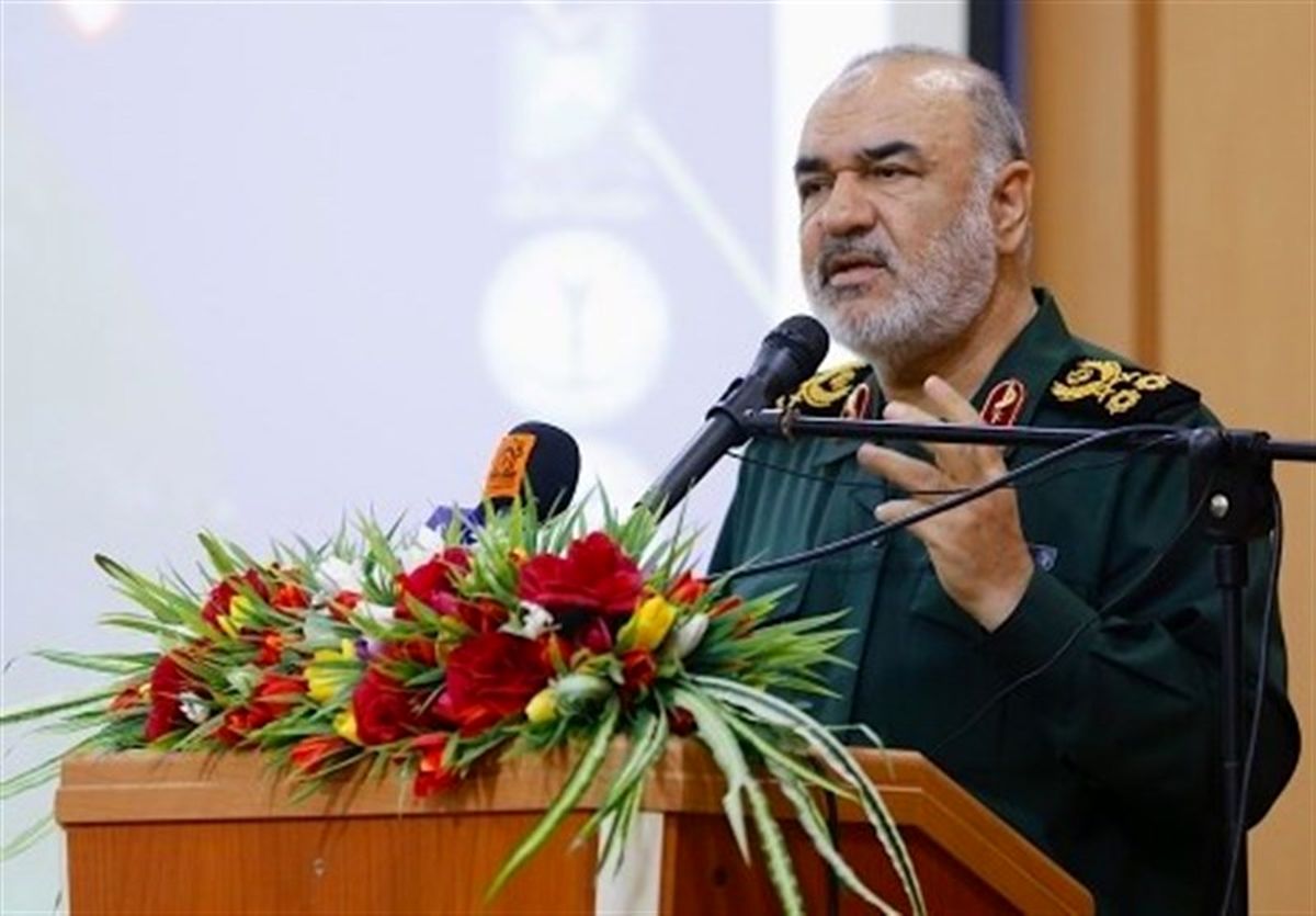 سرلشکر سلامی: سلاح هستهای در منطق اسلام جایگاهی ندارد/ سپاه باید تجلیگاه قرآن باشد