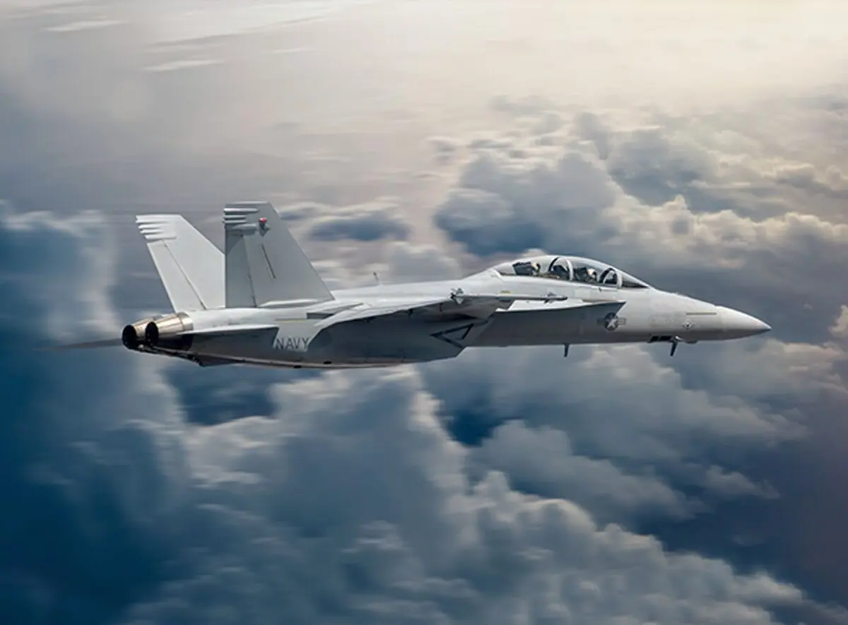 لاشه F18 سوار بر نیسان آبی در خورگام رودبار/ عکس