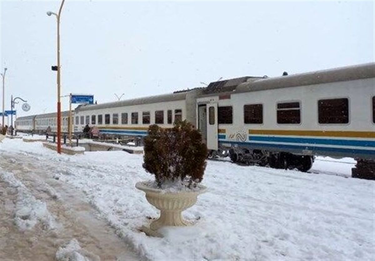 حذف تعدادی از قطار‌های محور تهران - مشهد به دلیل سرما