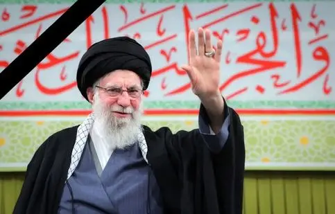 تشییع نمادین رهبر انقلاب در حرم امام موسی کاظم در سامرا/ ویدئو