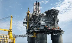 بزرگترین دکل نفتی جهان/ عکس