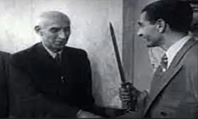 گزارش سیمین دانشور از نقشه شاه برای «کشتن» مصدق/ «پیرمرد شجاع هوشیار» چگونه از «دربار» گریخت؟

