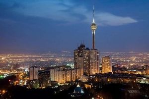 آتش‌سوزی عمدی در محوطه برج میلاد/ تصاویر


