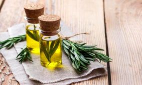 چگونه از رزماری برای جلوگیری از ریزش موهای مان استفاده کنیم؟