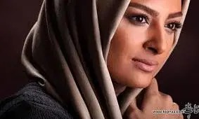 حدیثه تهرانی در کنار موزه لوور فرانسه!