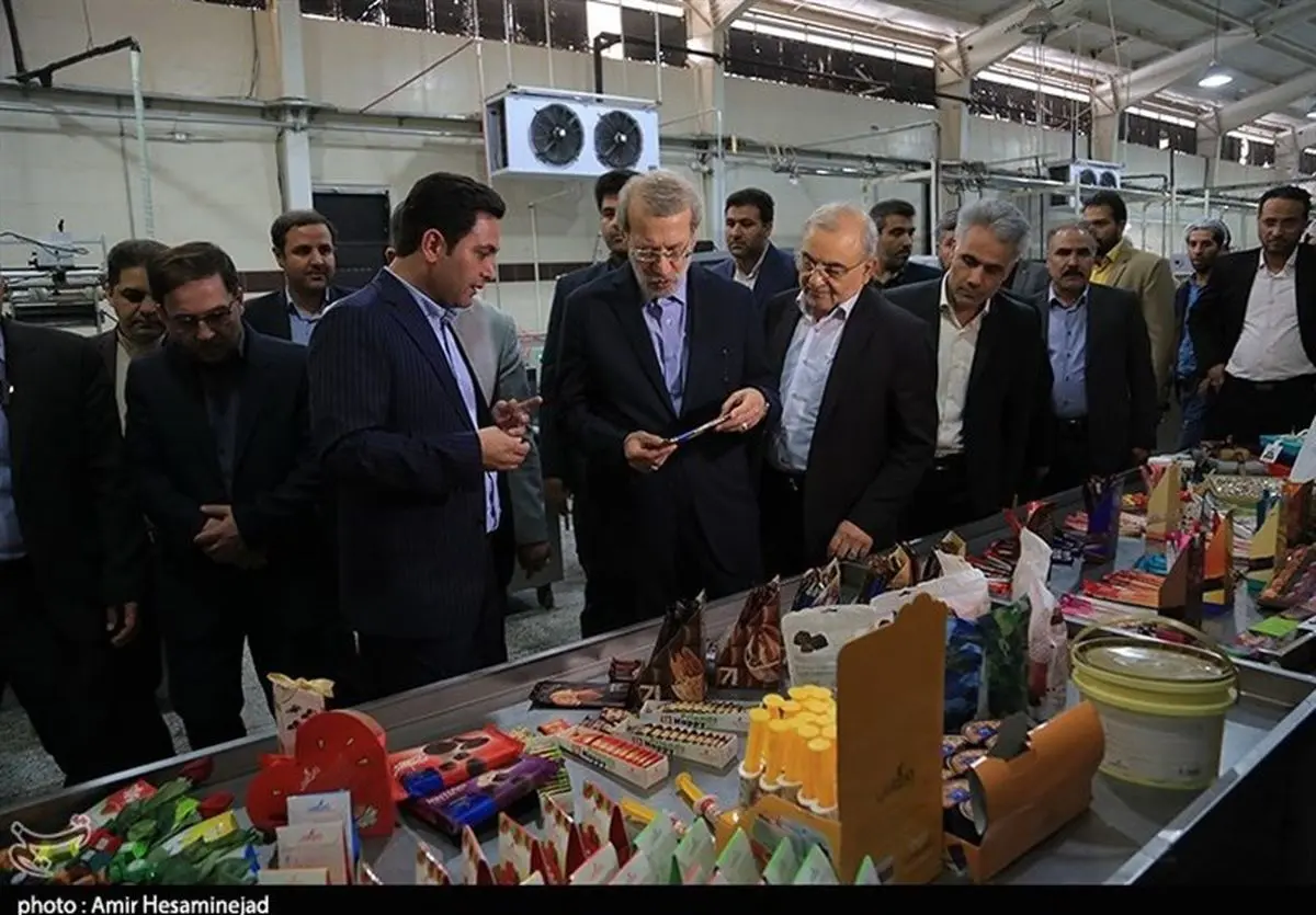 بازدید رئیس مجلس از کارخانجات شهرک صنعتی شکوهیه قم به‌روایت تصویر
