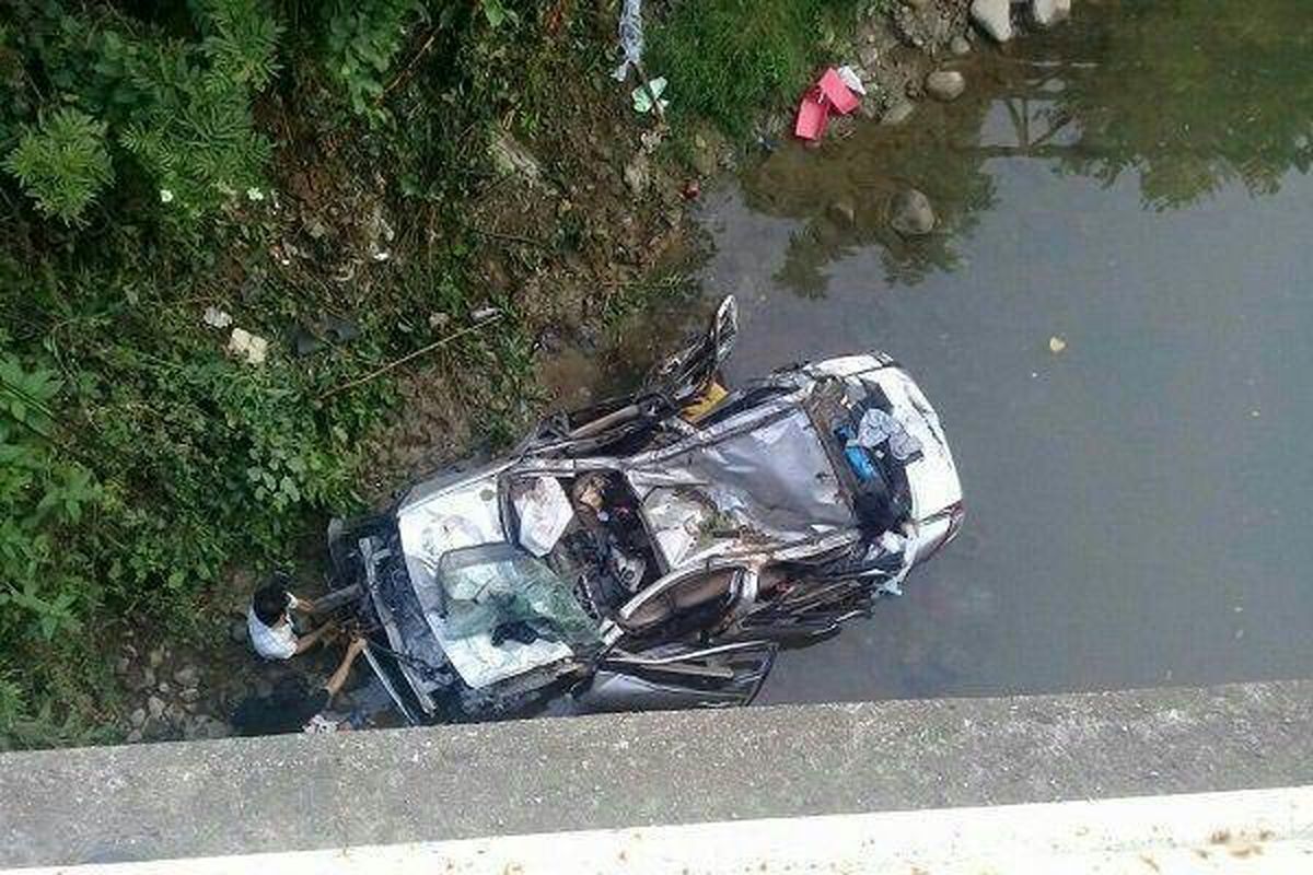 سقوط خودرو به داخل رودخانه در رودسر/۳ نفر جان باختند