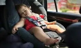 کار شیطانی مادر 37 ساله در خودرو در مقابل چشمان فرزندانش