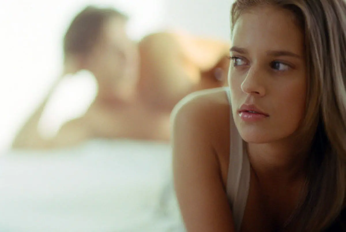 رابطه جنسی زودگذر با روان‌تان چه می‌کند؟