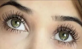 آموزش آرایشگر هالیوودی برای آرایش مژه ها