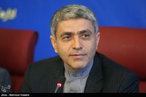 وزیر اقتصاد وارد اصفهان شد