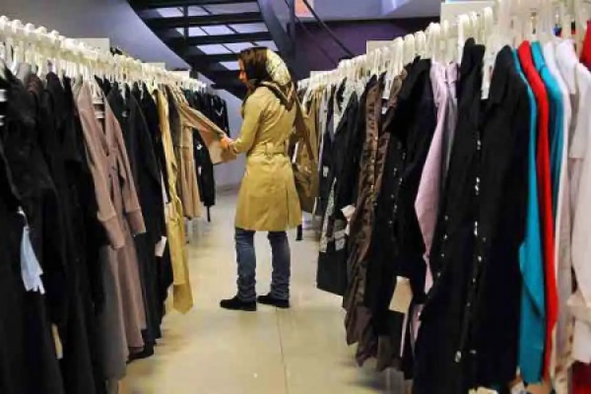 مغازه‌هایی که مانتوی جلوباز می‌فروشند یک‌سال پلمب می‌شوند