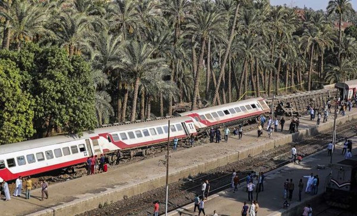 ‌ده‌ها زخمی در حادثه خارج شدن قطار از ریل در مصر
