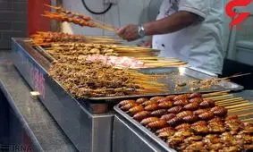 سوسک و عقرب کباب در خیابان معروف