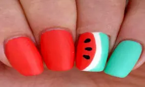 دیزاین بسیار بامزه میوه ای ناخن ها