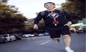 زیباترین پدربزرگ دنیا خبرساز شد