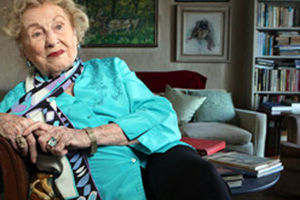 پشتکار باور نکردنی پیر زن 100 ساله امریکایی