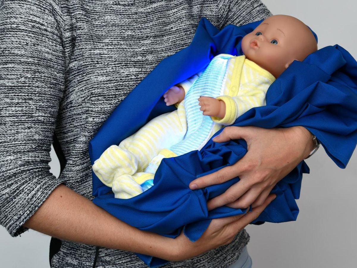 این لباس هوشمند زردی نوزادان را درمان می‌کند