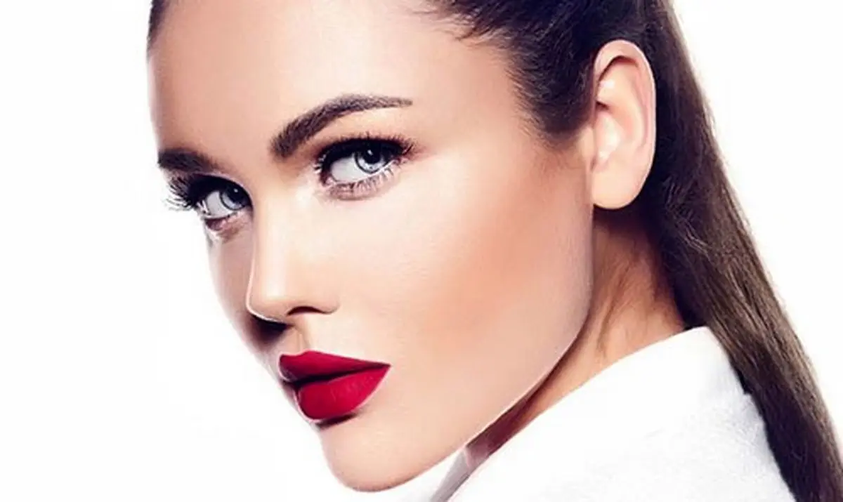 روشی مناسب برای خودآرایی!!