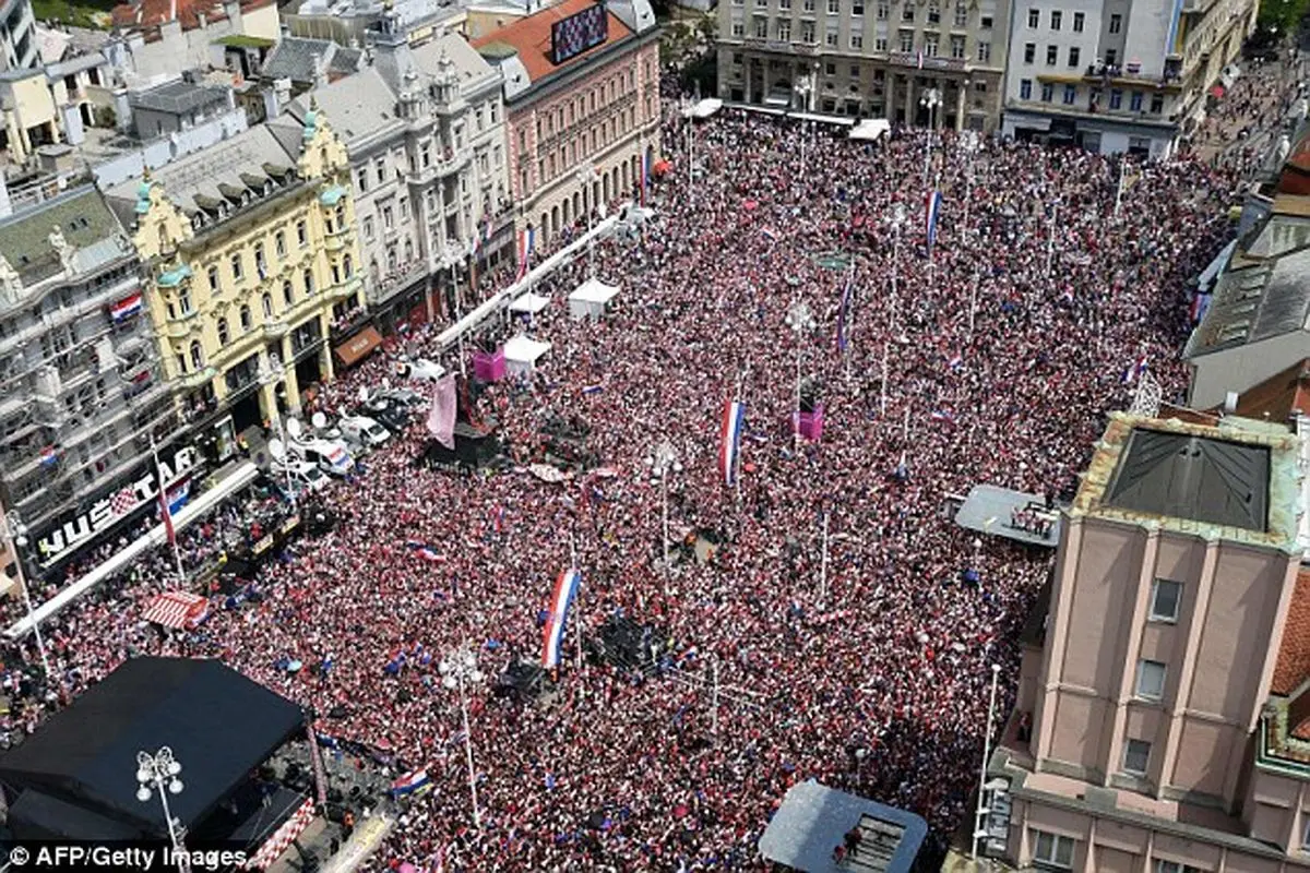 استقبال قهرمانانه از کرواسی در زاگرب