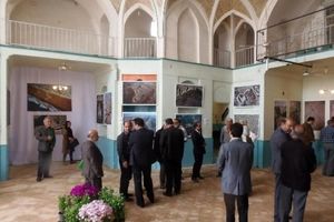 هنرمند سوئیسی نمایشگاه عکس برفراز ایران دایر کرد