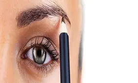 از مداد ابرو هرگز استفاده نکنید